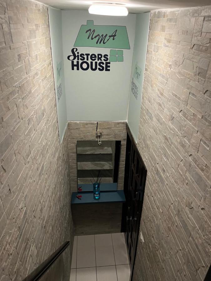 ナポリSistershouseアパートメント エクステリア 写真